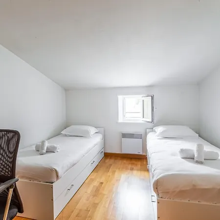 Appartamento Au Coeur De Ville, T3 En Duplex